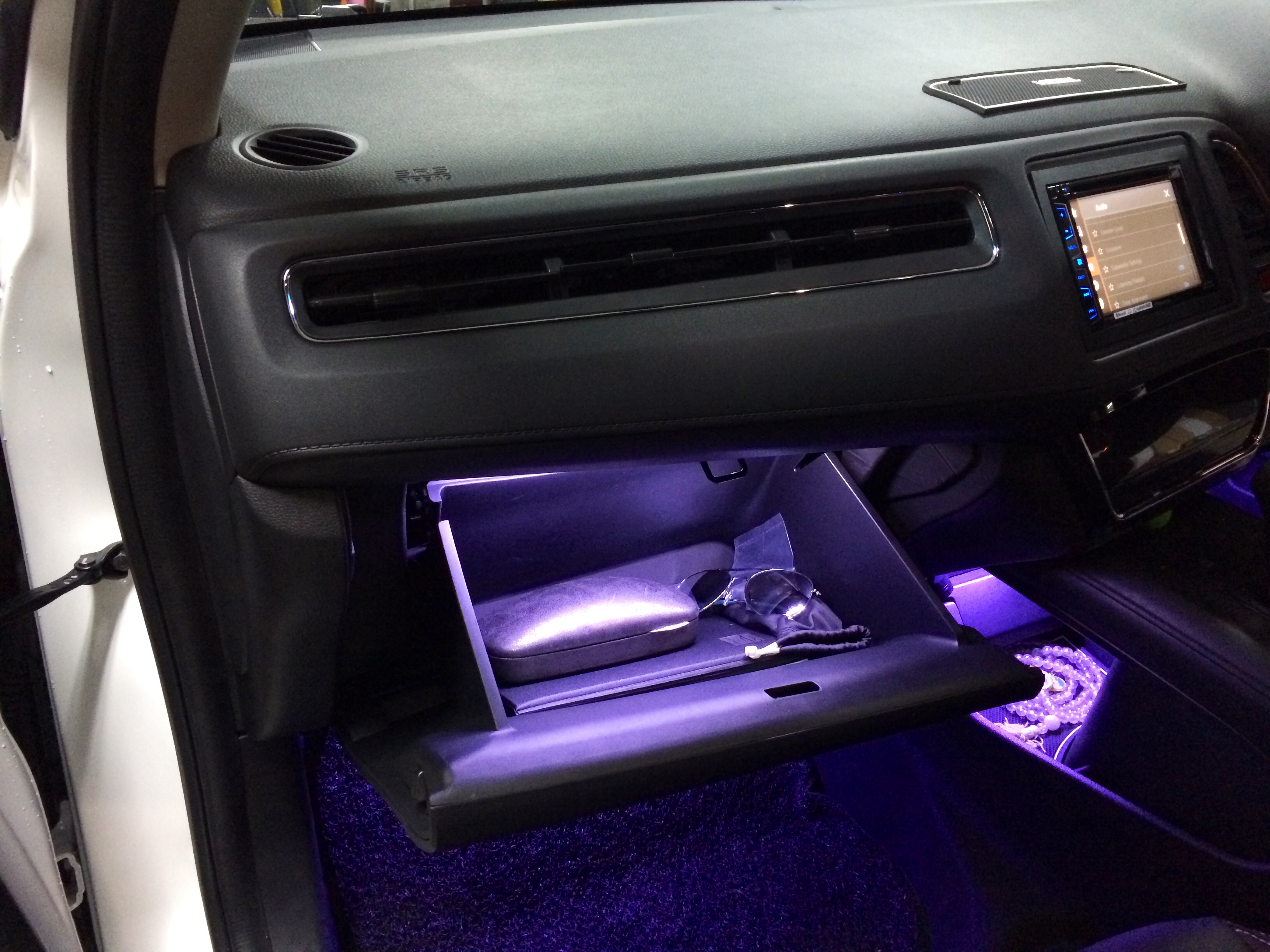Glove Compartment Light with Auto Switch - Click Image to Close